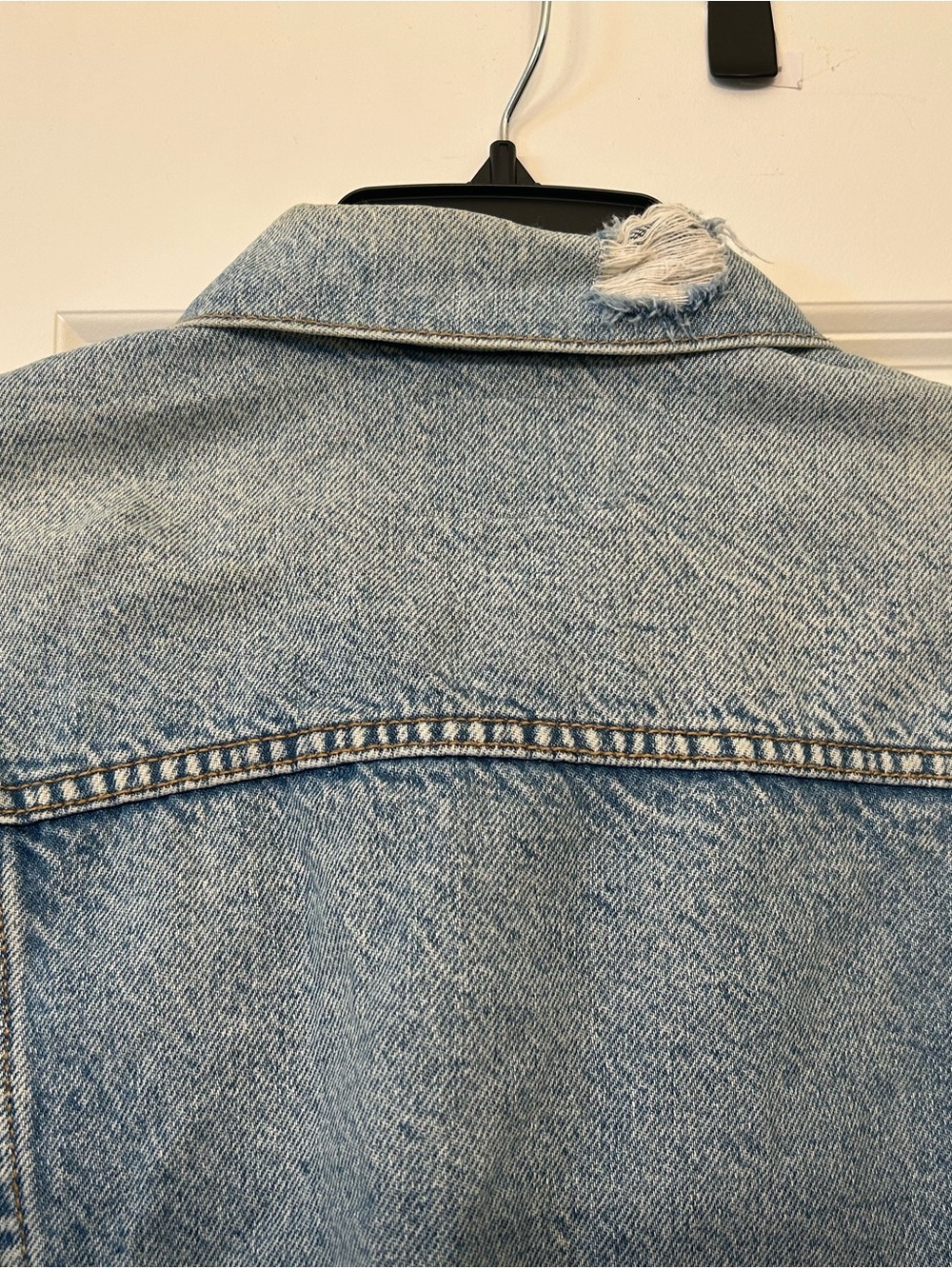 Old Navy Light Blue Distressed Denim Jacket - Picture 5 of 5